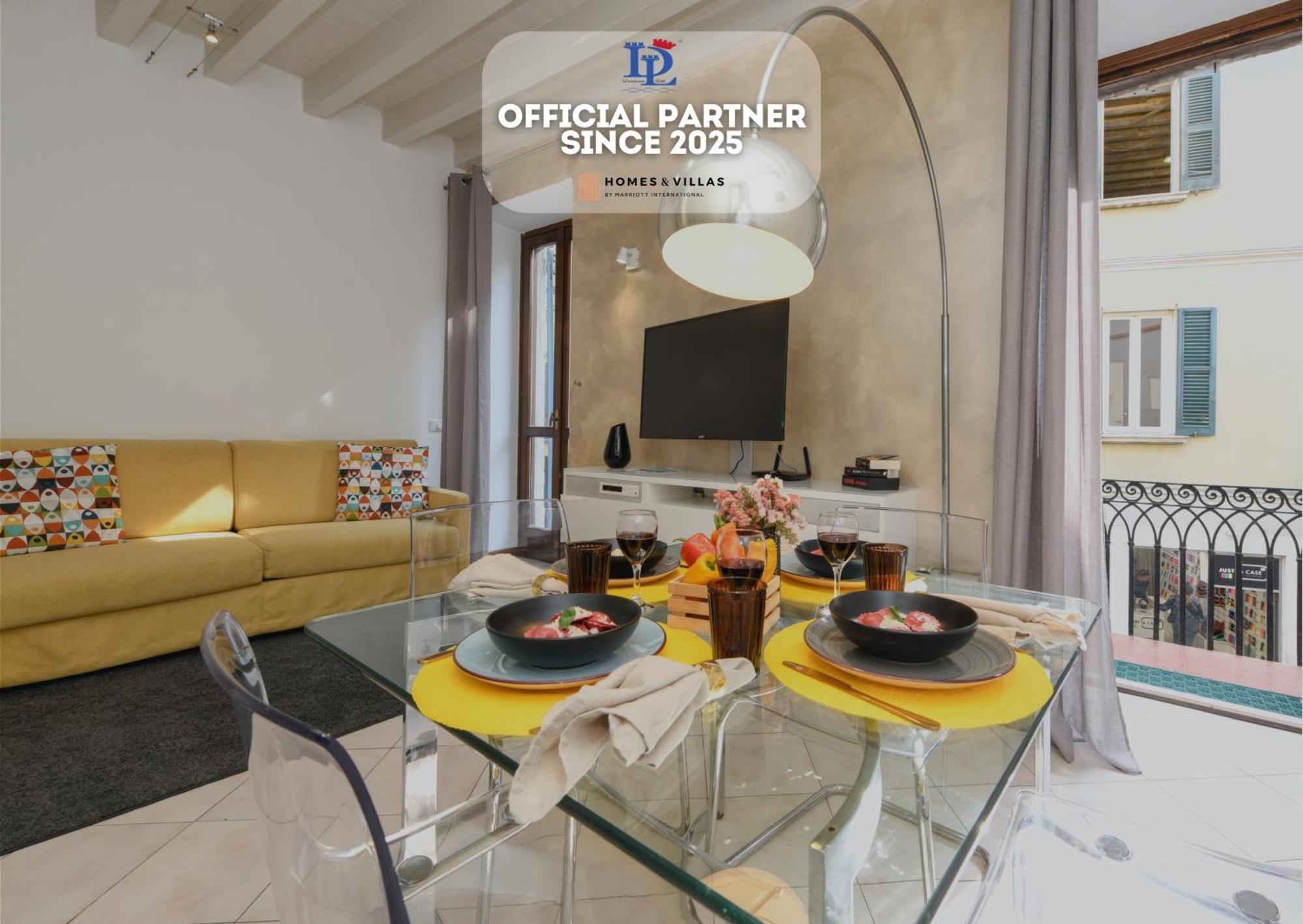 Desenzanoloft Official Partner Marriott Homes & Villas - Le Petit Bijou - Restyling 2025 - Downtown Desenzano del Garda Exterior foto
